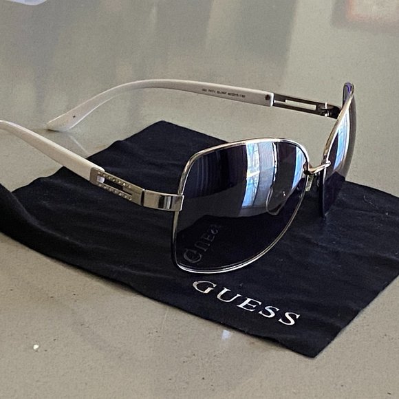 Guess Sunglasses - 7071 main image 5